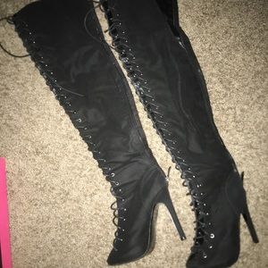 THIGH HIGH LACE UP HEELS